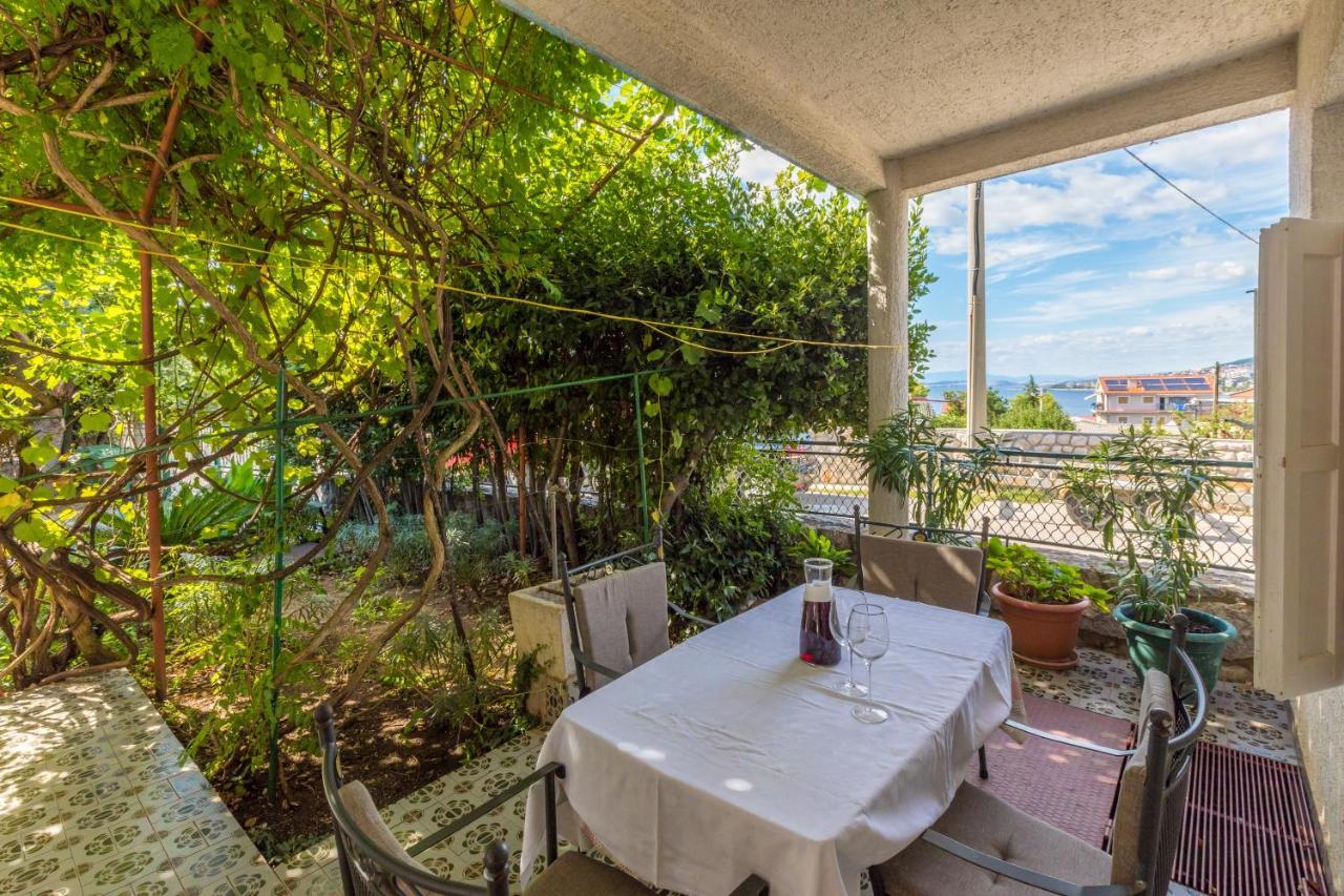 Apartments With A Parking Space Selce, Crikvenica - 2381 Exterior photo